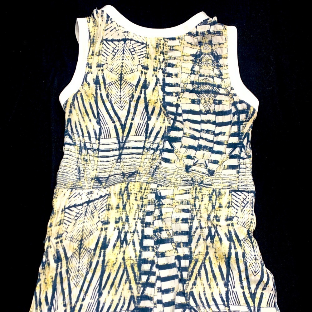 Waverly Grey Women's print sleeveless top size xs
